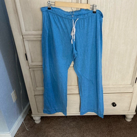 VS Pajama Matching Set - Picture 4 of 7